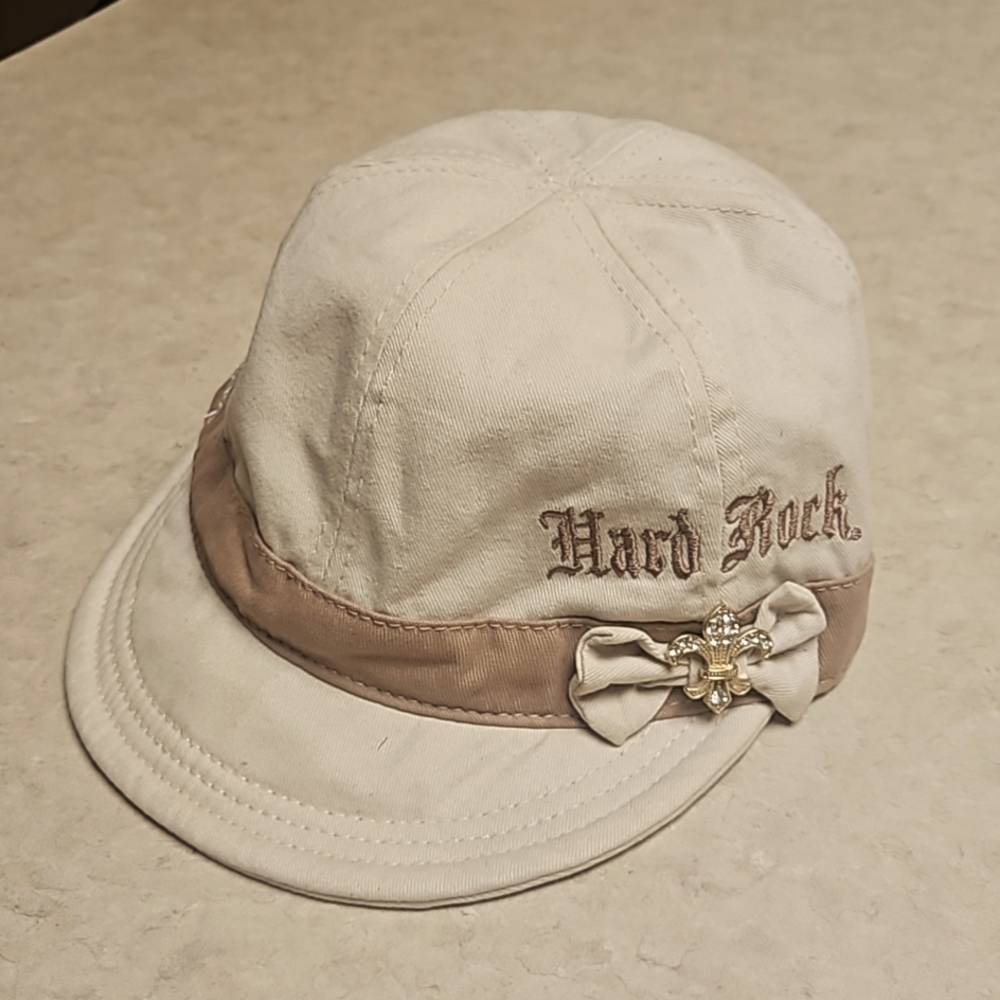 Hard Rock Fleur de Lis Pin Women's Brimmed Cap New